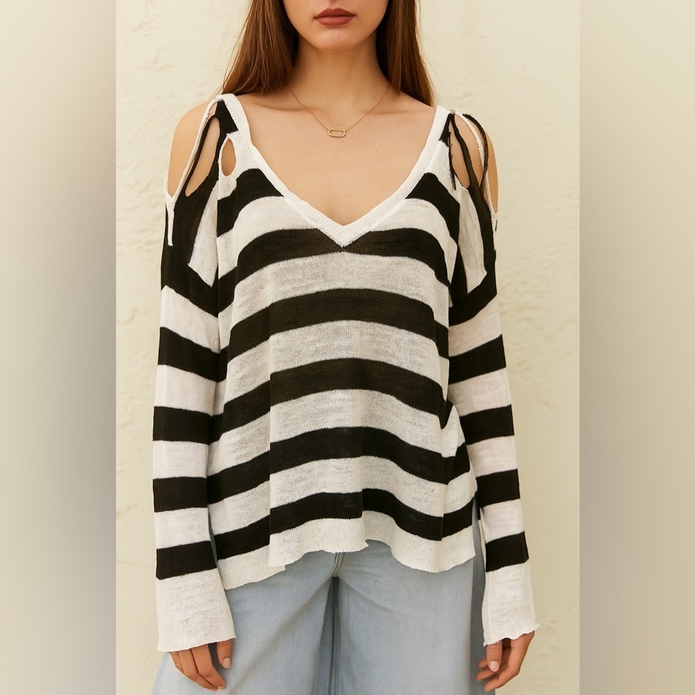 Central Park West Lucerne Sweater Medium Distressed Striped V Neck Linen Edgy